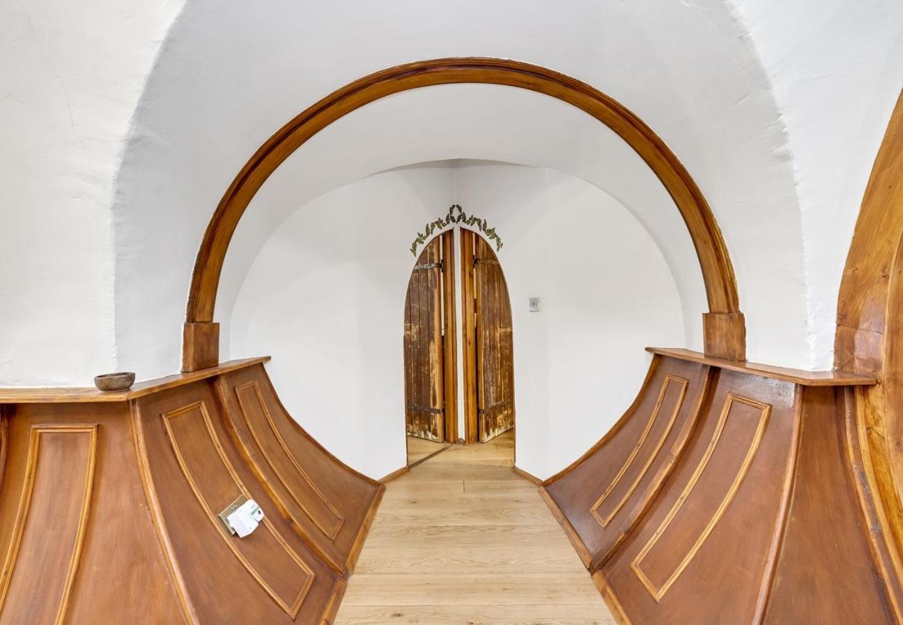 Pods In Bury St Edmunds * West Stow