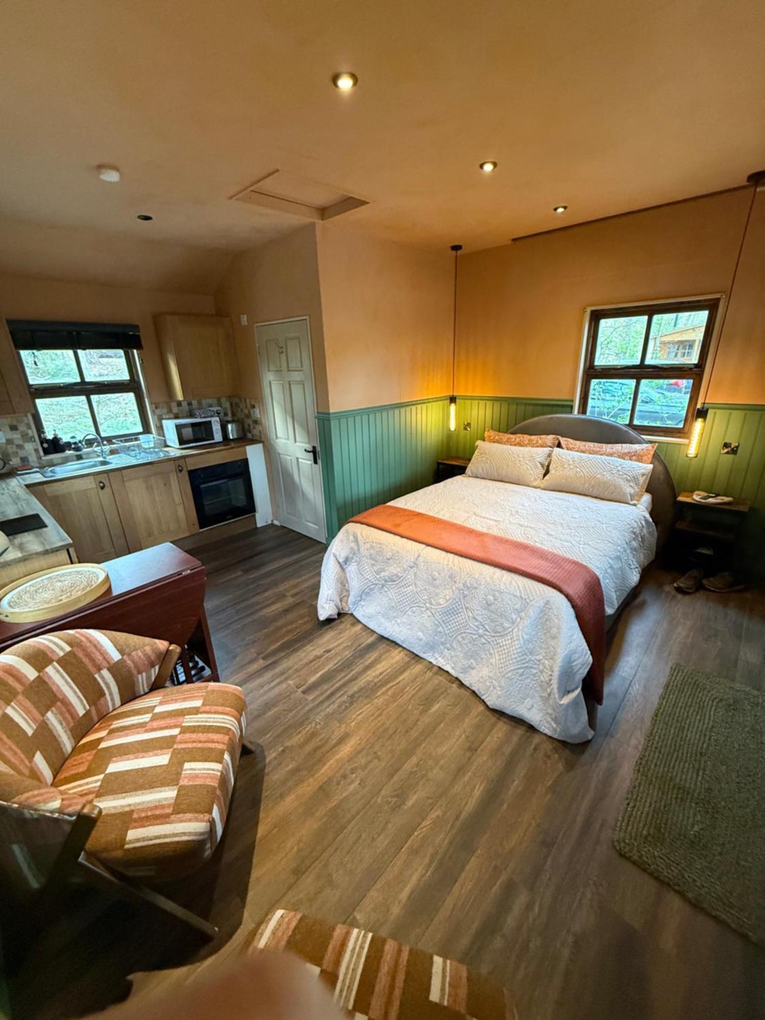 Pods In Bury St Edmunds Holiday home West Stow